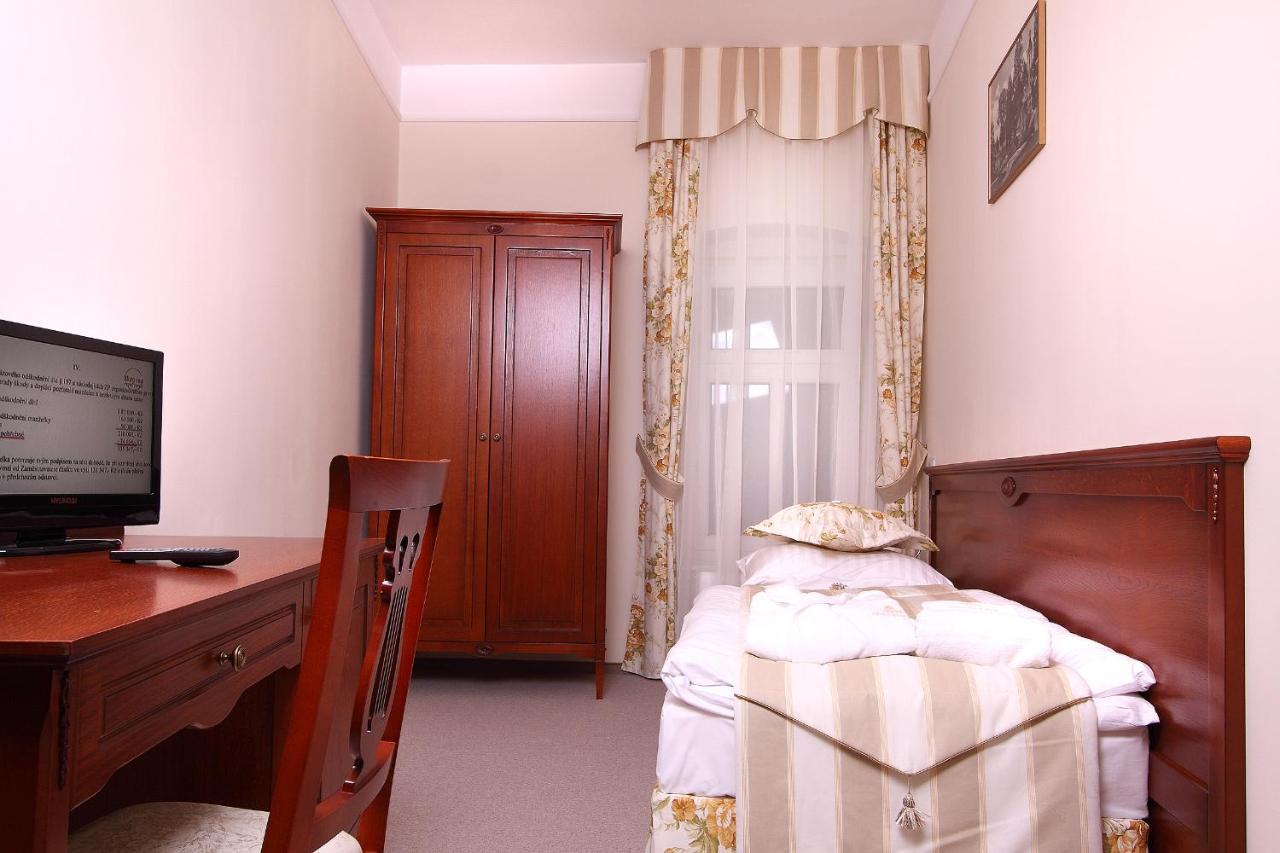 Aparthotel Zdroj Wojciech à Lądek-Zdrój Extérieur photo